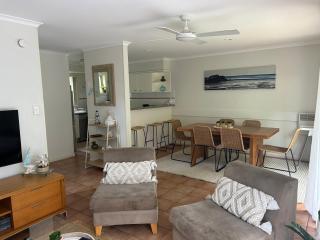 Beach Haven at Aanuka Beach Resort Diggers Beach - Coffs Harbour - 3