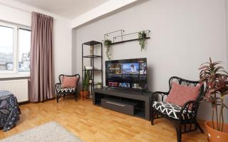 3 bdrm apartment in city center - Bucharest - 0