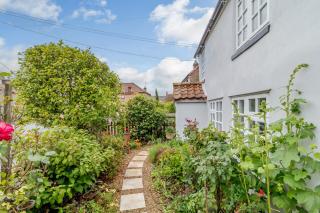 Hollyhedge Cottage - Briston - 9