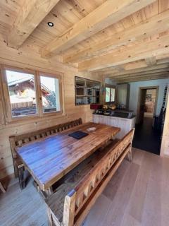 Individual chalet for up to 12 people maximum - 1