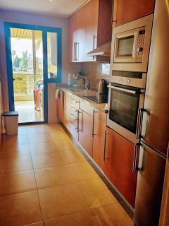 Marina Castillo, Beachfront Sea views 500m to Beach and Duquesa Marina - Manilva - 2