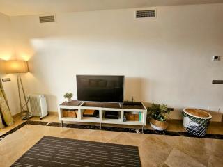 Marina Castillo, Beachfront Sea views 500m to Beach and Duquesa Marina - Manilva - 7