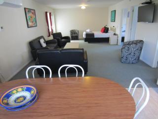 Alpine Rose Motel - 9