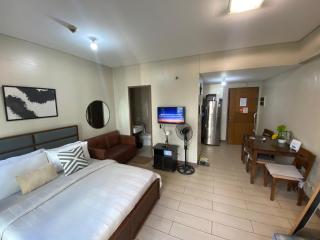 near airport condotel - Manila - 1