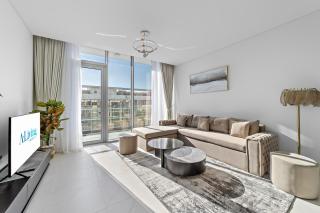 ALiving Classic 2BR District One Residence 7 Lagoons View - Dubai - 9