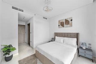 ALiving Classic 2BR District One Residence 7 Lagoons View - Dubai - 8