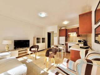 Miranda Apartment with FREE PARKING - 0