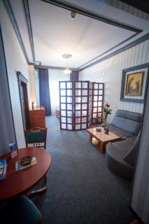 Bucharest Comfort Suites Hotel - 6