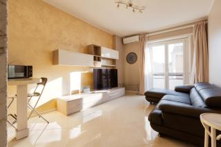 Niguarda Bright Apartment w/ Balcony - Milan - 0