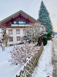 Ferienwohnung RESL - geschmackvoll renoviert & zentral im historischen Schindelhaus - Oberstaufen - 9