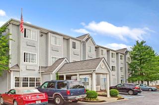 Microtel Inn by Wyndham Atlanta Airport - Atlanta - 8