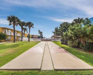 Quality Inn & Suites on the Beach - Corpus Christi - 7