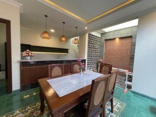 Guesthouse Syariah Griya Truntum - Lawean - 2