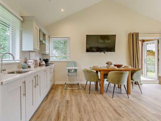 2 Bed in Gower 91726 - - 3