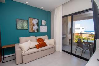 Brisas do Sul 102 - Excelente apartamento 2 quartos com vista mar - Finamente mobiliado e decorado - À poucos metros da praia - (Consultar serviços de roupa de cama e banho) - Bombinhas - 1