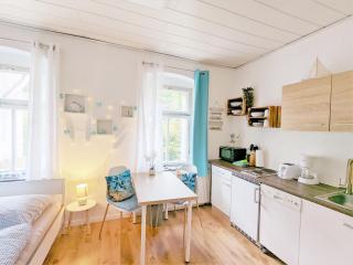 Urlaubsmagie - Ferienwohnung Tagpfauenauge - Garten mit Terrasse & Saisonaler Pool - 9
