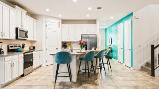 Last Minute Disney Getaway! Private Pool, Hot Tub & Games Room. Book Now! #79751 - Kissimmee - 1