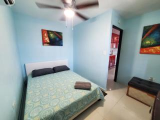 Chic 3 Bedroom Unit, Few Steps To The Ocean, Barbosa Unit 4 - Catano - 7