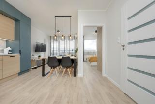 Unique Szczesliwa Apartment with Balcony Parking and AC by Noclegi Renters - 5