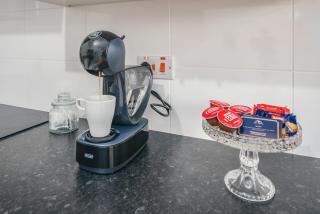 Town Centre apartment - Near Airport & Train Station - Luton - 2