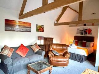 Church Farm Barn Annex - Somerton - 2