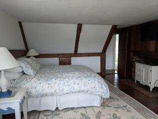Chatham Family retreat:Tennis,water views&access! - Chatham - 2