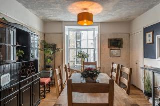 The Old Post Office - Unique house with games room & bar - 4