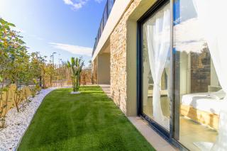 SELECT'soHOME - Appartement pour 6 personnes dans une résidence neuve avec piscine - Grande terrasse, parking privé et plancha ! - CAPNAT-A01 - Bormes-les-Mimosas - 1