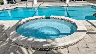 Tropicana - PoolSpa large south Terrace Boatlift - 6