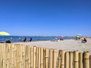 Spacieux 2 pièces avec terrasse, piscine et ascenseur à 400m de la plage - FR-1-307-168 - 6
