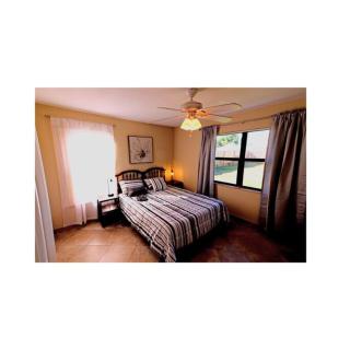 Cozy House in SE Cape Coral. Pet-friendly! - Cape Coral - 9