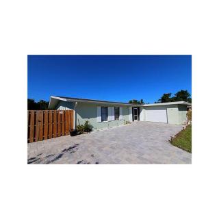Cozy House in SE Cape Coral. Pet-friendly! - Cape Coral - 7