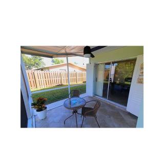 Cozy House in SE Cape Coral. Pet-friendly! - Cape Coral - 4