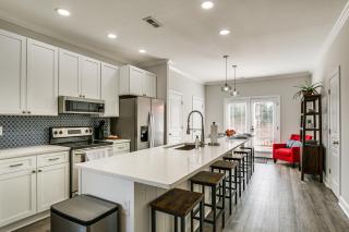Updated Greenville Home with Deck about 1 Mi to Downtown - Greenville - 9