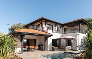 VILLA FABIENNE en plein centre ville avec piscine chauffée pour 6 personne - Andernos-les-Bains - 0
