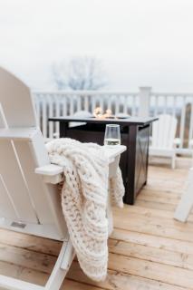 Lakeview Luxury Farmhouse Retreat - Hot Tub - Games Room - Cobourg - 4
