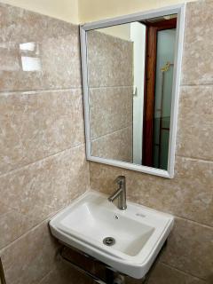 Self Contained Private Room with Gym - 2