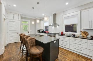 Simmons Whimsical Historic Home - Wilmington - 7