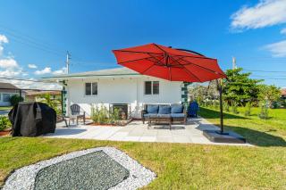 Roxanas 3bed 2bath Home with Modern Interior and BBQ Backyard - Fort Lauderdale - 9