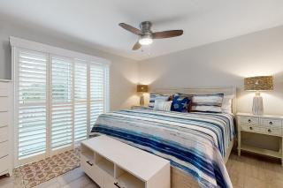 Queens Grant 662 - 2