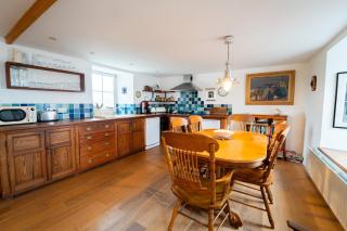 Brosnan's Cottage - Dingle - 2