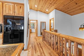 Tahoe Grand on the West Shore - Pet Friendly & Hot Tub! - Homewood - 3