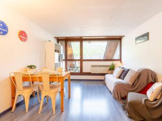 Charmant T2 pour 4 pers. avec balcon et casier à skis, Saint-Lary Village, proche navette gratuite - FR-1-296-479 - 9