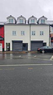 Two Bedroom Apartment at Oldbury with side road parking - 7