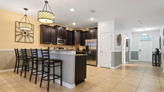 Spacious Getaway with Pool, Near Orlando Parks - Davenport - 1