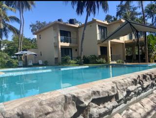 Charchoma Restaurant - Mombasa - 4