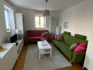 Ferienhaus mit Garten und Balkon - 1