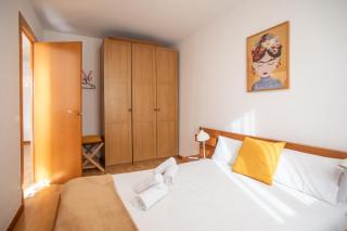 41PAR1022 - Luminous apartment in Sant Antoni - Barcelone - 2