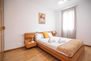 41PAR1022 - Luminous apartment in Sant Antoni - Barcelone - 3