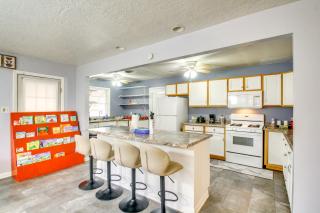 Charming Lawton Escape with Patio and Grills! - Lawton - 9